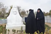 سردیس مادر شهید شاملو در اراک رونمایی شد