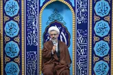 خوش اخلاقی و خوش رویی در برخورد با دیگران مورد توجه قرار گیرد