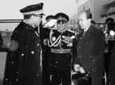 دکان شاه در برابر جبهه ملی