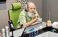 استفاده از زبان فارسی مطلوب نیست!