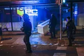 بازداشت ۱۲۸ نفر و مجروح شدن ۱۵ مأمور پلیس در ناآرامی‌های خیابانی بارسلونا