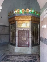 غبار روبی و عطر افشانی  بقعه مبارکه امامزاده ابراهیم (ع) در اسلامشهر