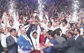 زانو زدن فرنگي‌ها مقابل فرنگي‌كاران ايران
