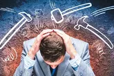 ۱۶ تکنیک رهایی از افکار منفی