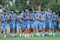 غیبت ۶ بازیکن گل‌گهر مقابل پیکان