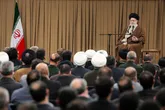 فیلم کامل بیانات رهبر انقلاب در دیدار دانشمندان، مسئولان و متخصصان صنعت دفاعی کشور