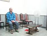 مرد معتاد به طناب دار نزدیک شد