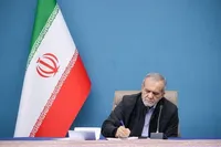 شعر شهریار همزمان ریشه در سنت دارد و با زمانه خویش نیز سخن می‌گوید
